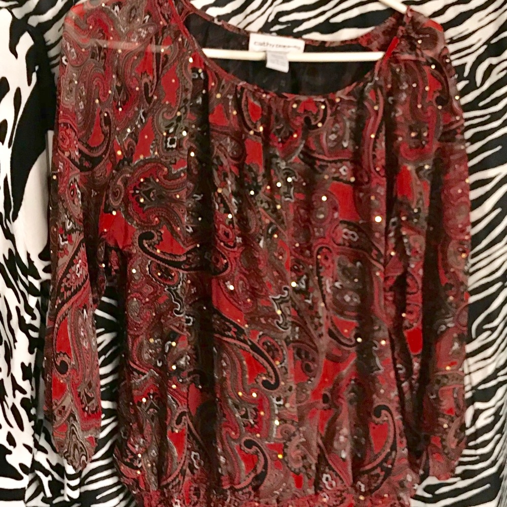 Blouse with sequins